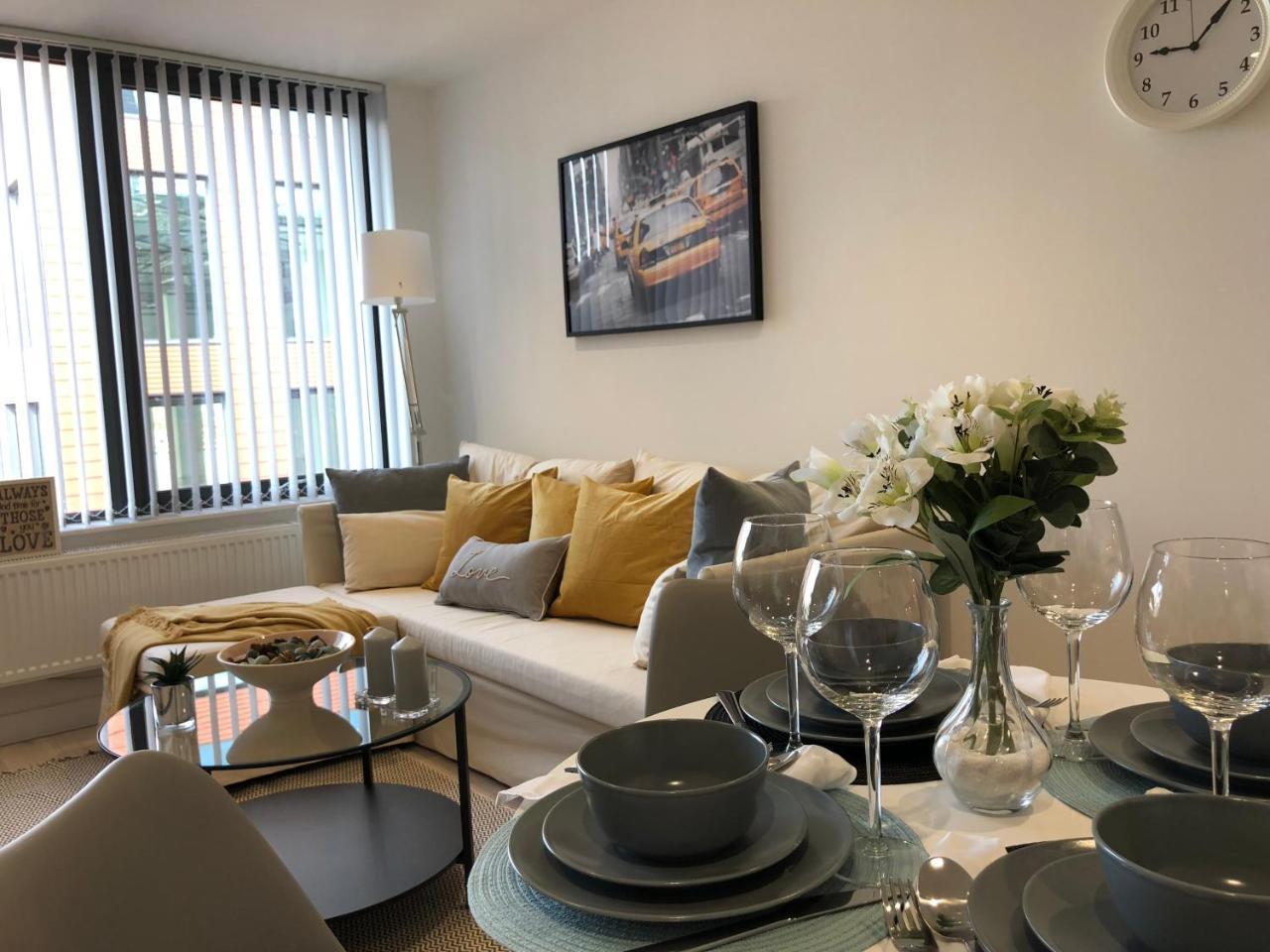 Boutique Collection In Reading By Creatick Apartment Exterior photo
